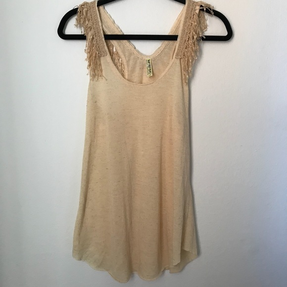 Free People Tops - Free people ruffled Tank